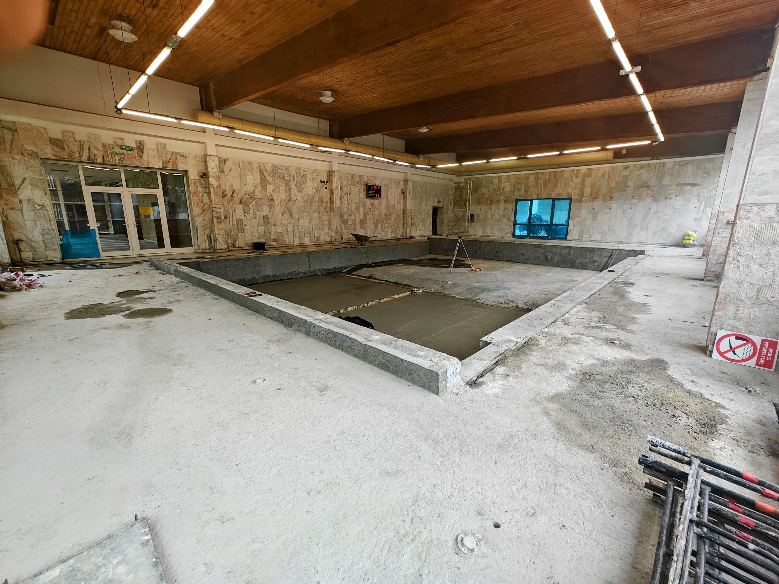 remonty basenów hotel